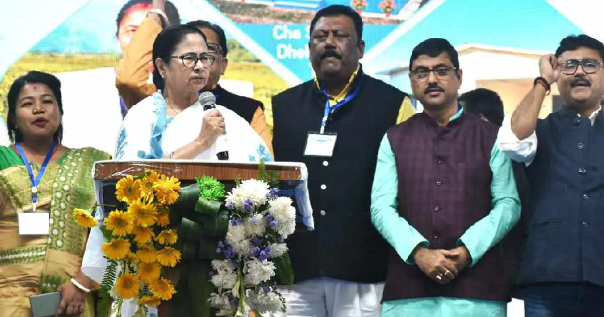 Mamata attacks central government