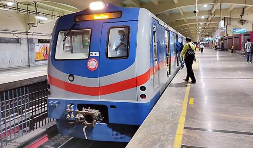Kolkata Metro Adds Special Blue Line Trains for Mahalaya Rush