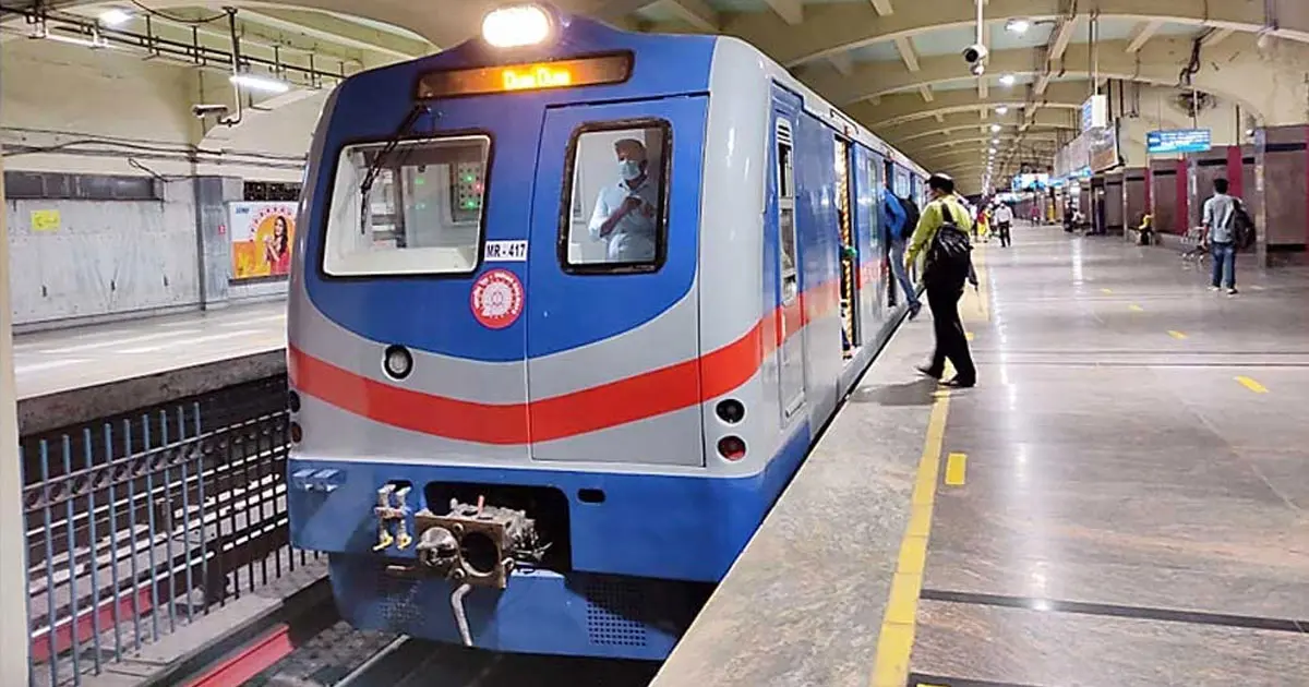 Kolkata Metro Adds Special Blue Line Trains for Mahalaya Rush