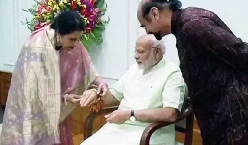 Modi's 'Pakistani sister' prepares rakhi