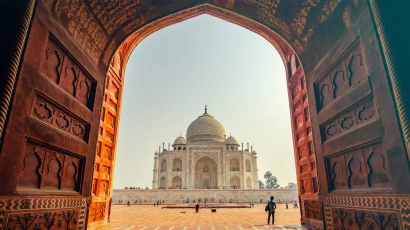 Taj Mahal entry controversy
