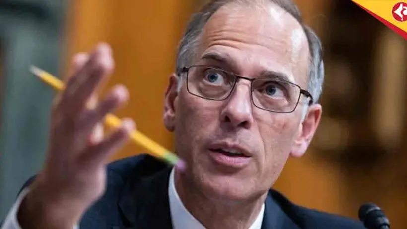 US Economy on Recession Edge Mark Zandi Highlights Key Indicators and Consumer Impacts