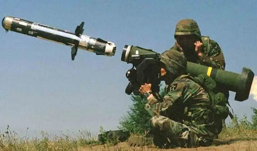 Javelin missile