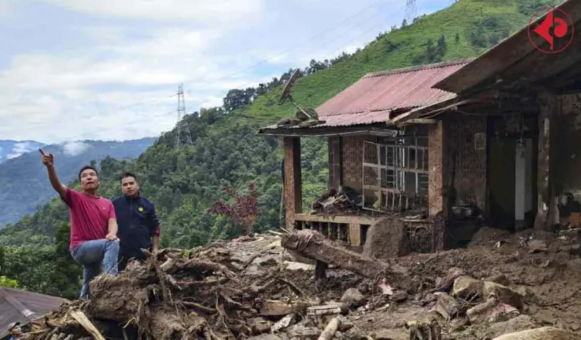 North Bengal Disaster tourists stranded Airfare hike Bagdogra to Kolkata