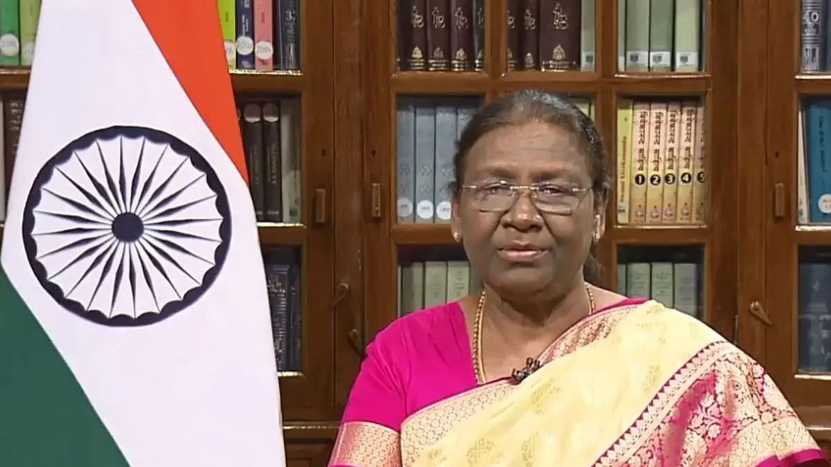 No Injury Reported as President’s Chopper Gets Stuck in Damaged Helipad