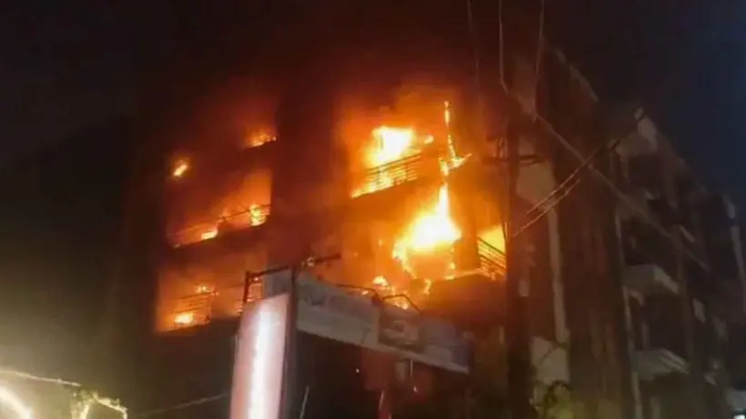 "Massive Blaze Engulfs Shop in Kolkata’s Burrabazar"