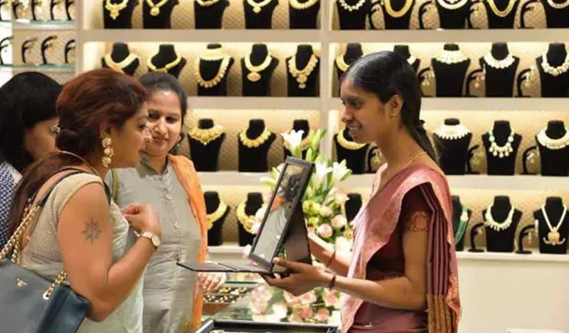 dhanteras-2025-gold-silver-sales