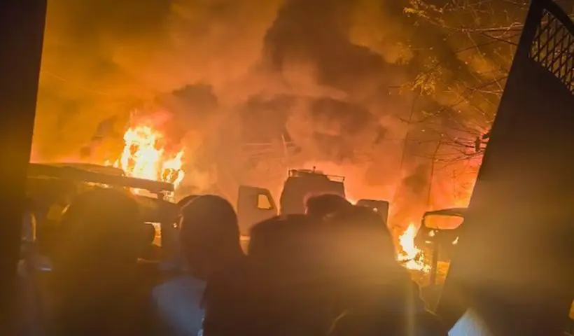 Fire Breaks Out at Ex-Central Minister’s Home, Neighborhood in Alarm