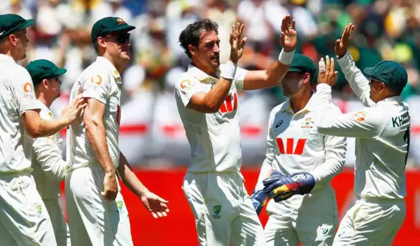 ashes-test-2025-first-day-19-wickets-mitchell-starc-ben-stokes-record