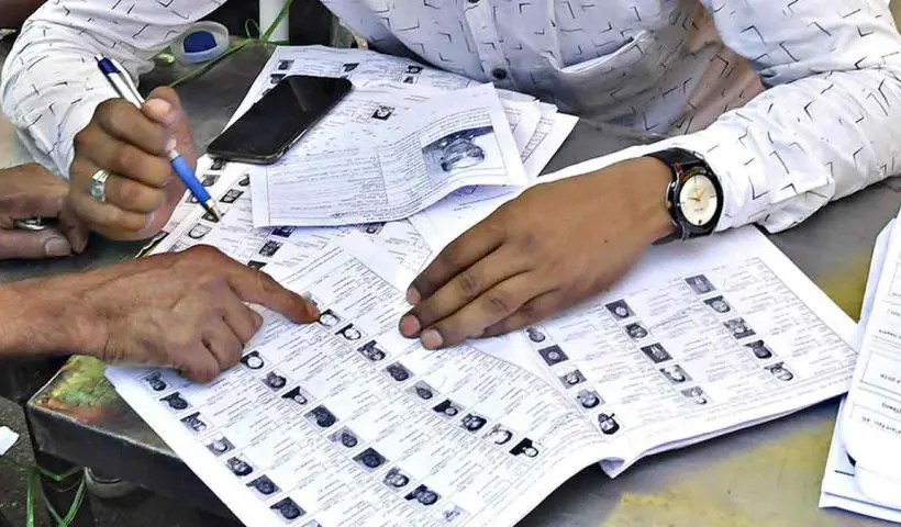 sir-protest-mamata-banerjee-hingalganj-illegal-immigrant