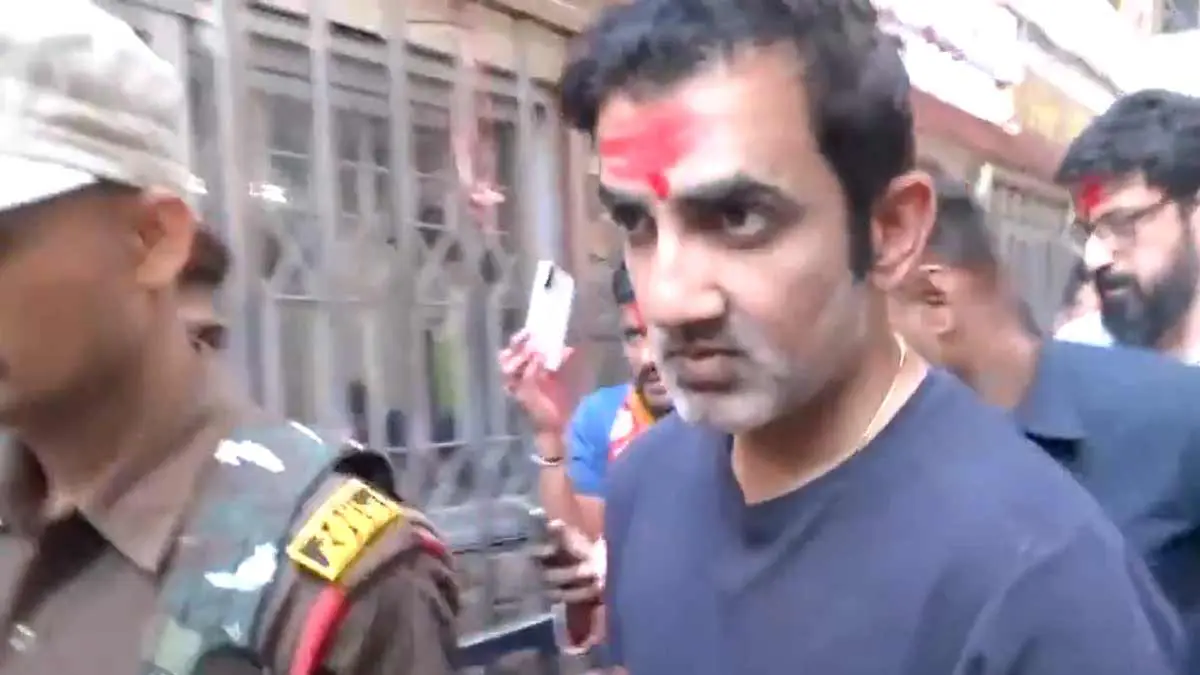 indian-cricket-team-coach-gautam-gambhir-visit-kamakhya-temple-before-second-test