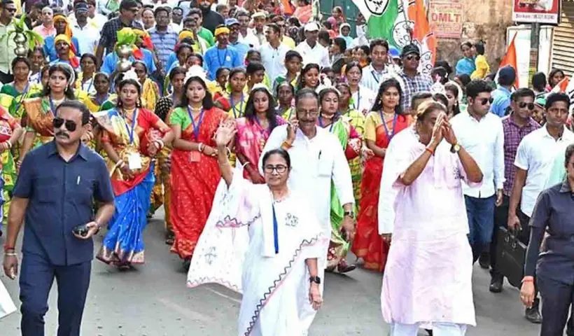 LONG-TERM RESIDENTS SAFE, MAMATA PROMISES AMID SIR CONTROVERSY