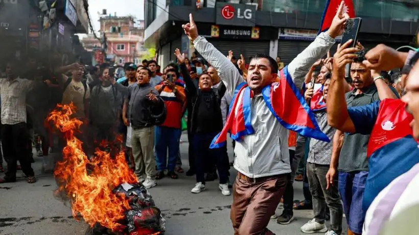 gen-z-movement-escalates-in-nepal-leading-to-street-battles-with-cpn-uml-supporters