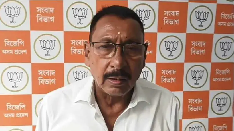 rajen-gohain-joins-asom-jatiya-parishad