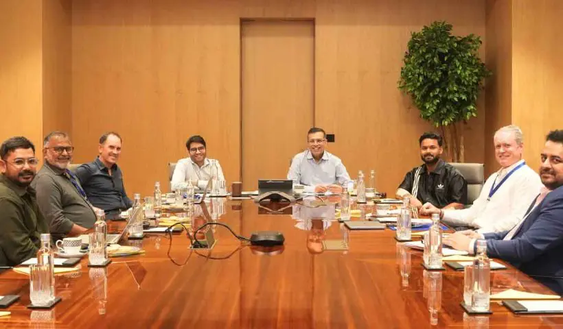 tom-moody-joins-lucknow-super-giants-retention-meeting-strategy