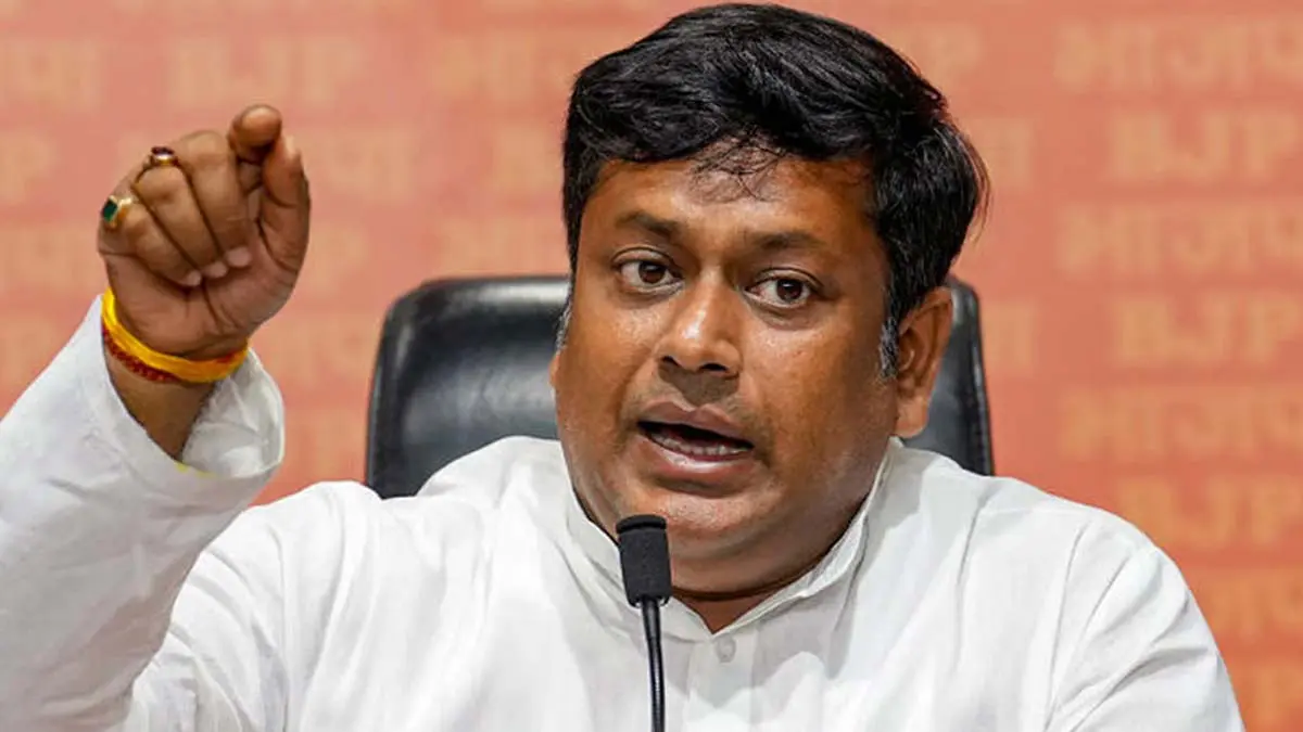 sukanta-majumdar-abhishek-humayun-firhad-controversy