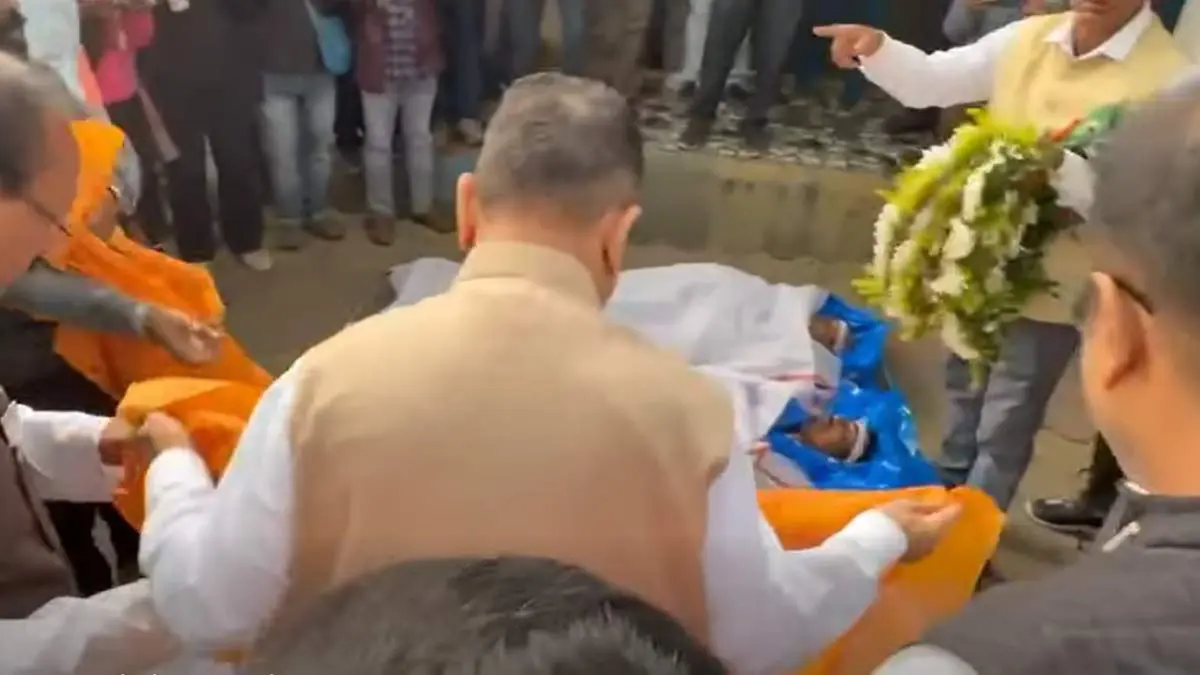 suvendu-adhikari-pays-tribute-bjp-supporters-rail-accident-taherpur