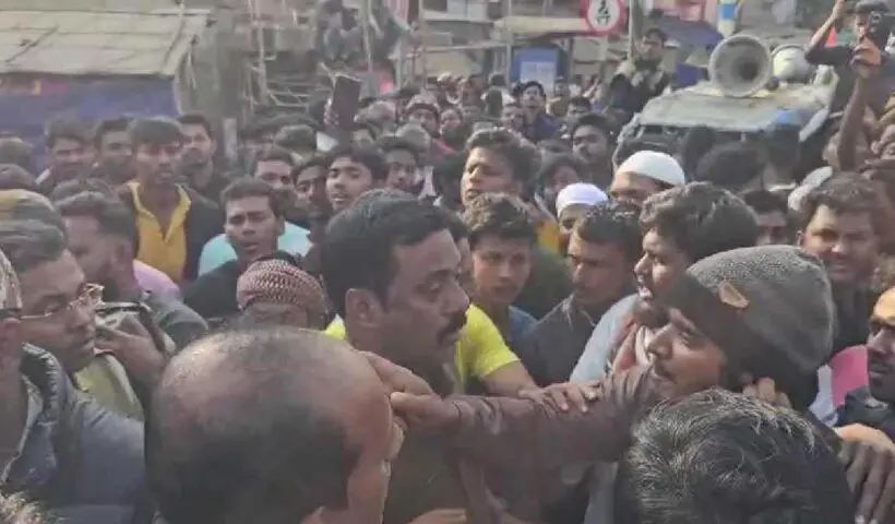 srirampur-bdo-office-form-7-sir-protest-hooghly