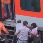 চলন্ত ট্রেনে পাথর ছুঁড়ে গ্রেফতার দুই বাংলাদেশি অনুপ্রবেশকারী