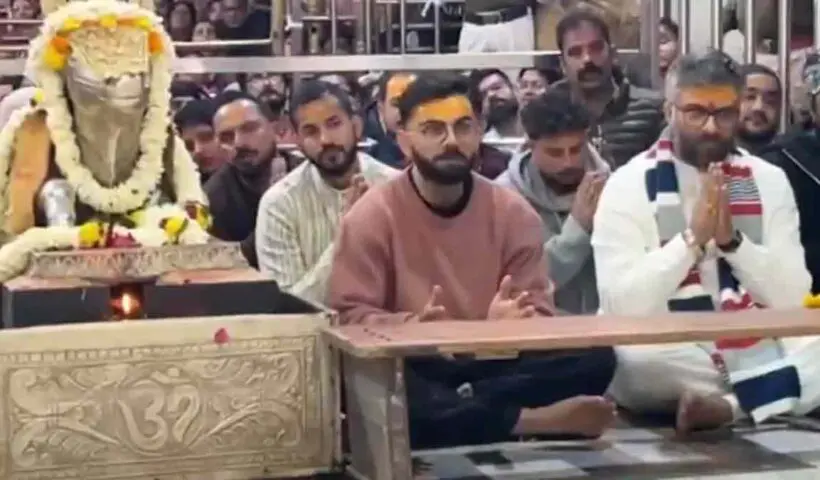 virat-kohli-mahakaleshwar-temple-visit-before-india-vs-newzealand-series-decider