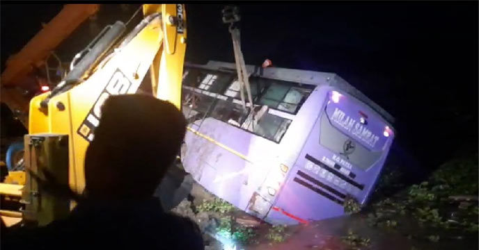 Uttar dinajpur Bus Accident