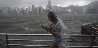 Typhoon Hits hong kong