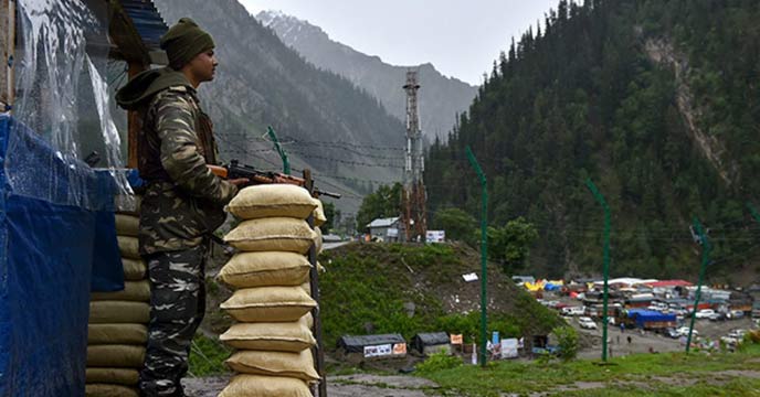 More killings in Kashmir, threat of Islamic State
