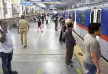 Kolkata: বড়দিনের ভিড় থেকে শিক্ষা, বর্ষবরণের আগে আরও জোরদার নিরাপত্তা মেট্রোয় Kolkata: Learning from the Christmas crowd, more tight security in the metro before the New Year