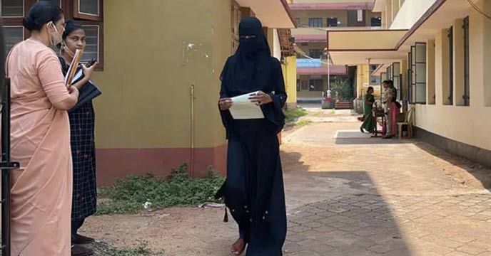 Hijab row plaintiffs not allowed to appear in Karnataka exam
