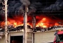 Fire break: ফের শহরে ভয়াবহ অগ্নিকান্ড, কালো ধোঁয়ায় ঢাকল চারিপাশ KOLKATA fire breaks