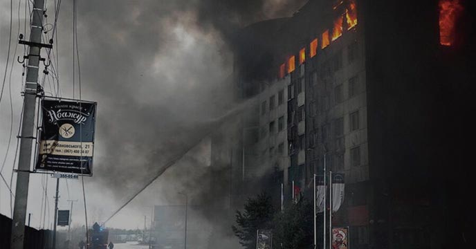 At least 26 people have been killed in a devastating fire in Delhi