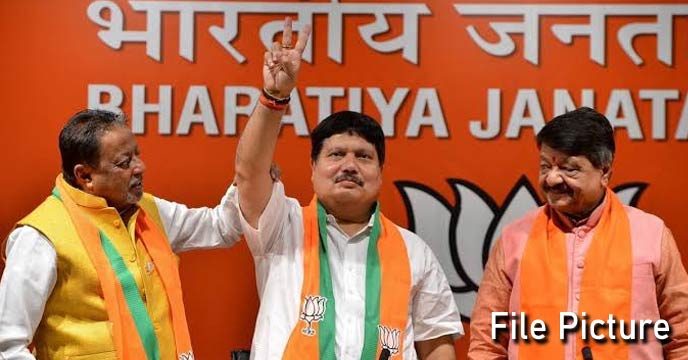 BJP MP Arjun Singh is returning to TMC due to Mukul Roy's efforts