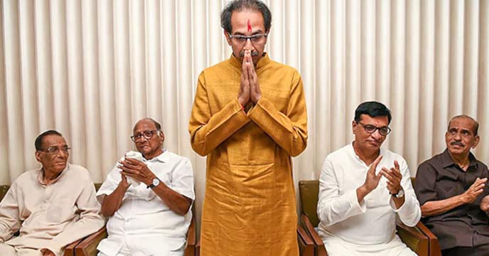 Uddhav Thackeray resigns