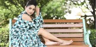 isha-saha-belive-in-live-in