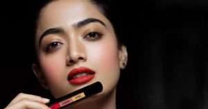 3-tasks-in-one-lipstick