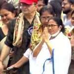 The Kolkata24x7 | Politics “ঝড় হলেও থামবে না পদযাত্রা”, একুশের আগে চ্যালেঞ্জ জানালেন মমতা