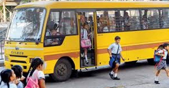 school 1 Heatwave: নেই ফ্যান, এসি, স্কুলে গিয়ে অসুস্থ একাধিক পড়ুয়া