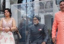 বিগ বির মূর্তি নিজের বাড়ির সামনে বসালেন এক ভক্ত