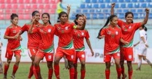 Bangladesh red women
