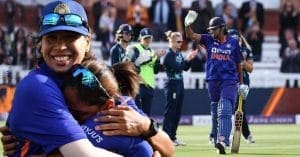 Cricketer Jhulan Goswami emotional moment of retirement