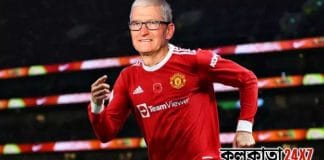 Apple to buy Manchester United