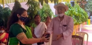 Santa will distribute mask-sanitizer on Christmas due to Corona