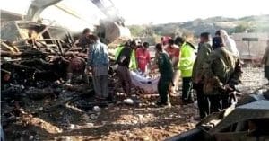 pakistan-bus-falls-into-a-ravine