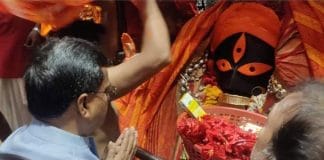 "Jagannath Dev's Snan Yatra Rituals in Puri Also Observed at Kalighat"