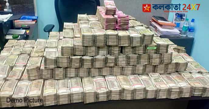 black money recovered from Kolkata