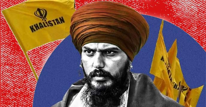 Amritpal Singh holding Khalistani flag and threatening to fly it in Delhi