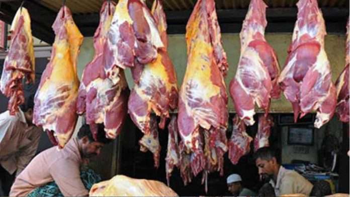Uttar Pradesh Yogi Adityanath Government Orders Ban on Sale of Fish and Meat Near Religious Places, Complete Shutdown During Festivals