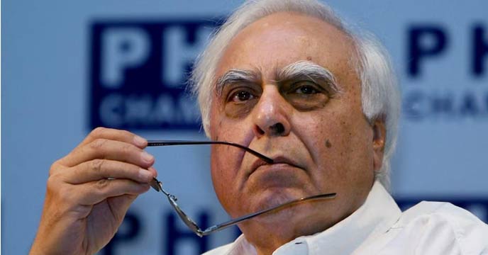Kapil Sibal invites non-BJP Chief Ministers to form Naya Manch INSAAF to stop BJP