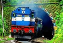 ভারতের একমাত্র এই রেল পরিষেবায় টিকিট ছাড়া ভ্রমণ বৈধ Passengers traveling without ticket on India's valid train service