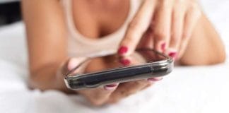 The Advantages of Buying a Phone Online - Shop with Confidence